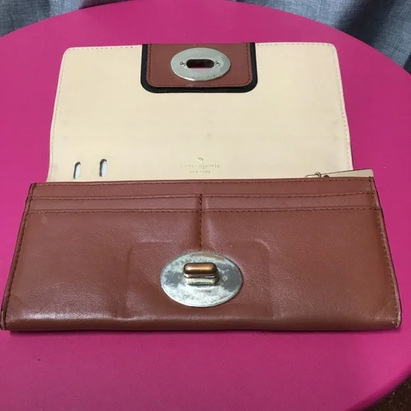 Kate Spade Wallet - Picture 3 of 9